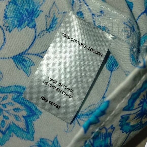 Draper James Womens Top Sz Large V-Neck Puff Sleeves Blue Paisley Cottagecore - Picture 7 of 11